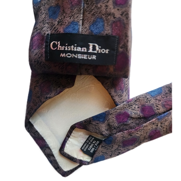 Set of 4 stylish Dior ties. - Picture 10 of 10